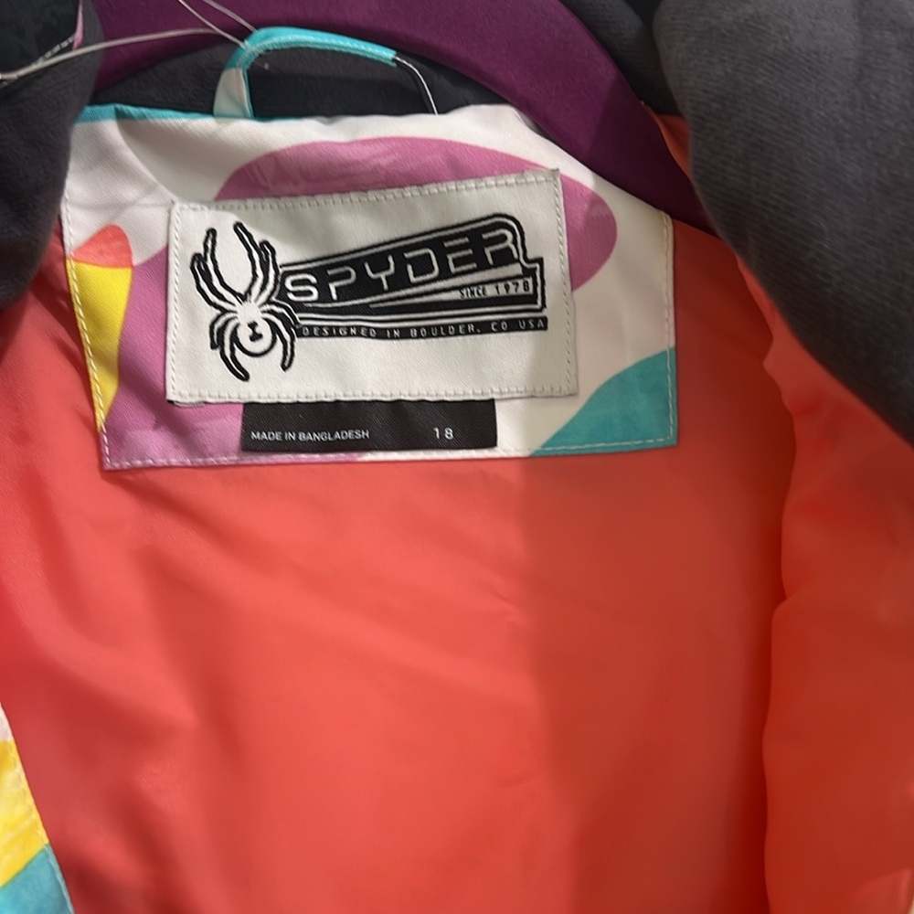 Winter jacket - Picture 2 of 7